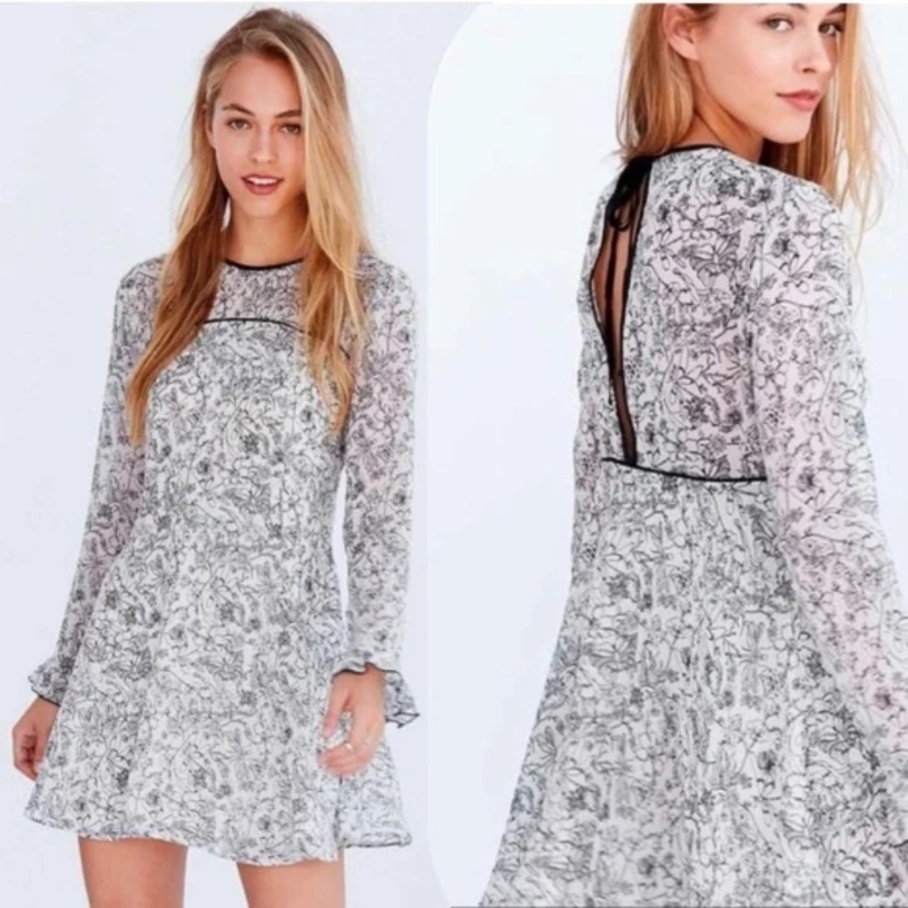 Urban Outfitters Kimchi Blue Dragonfly Sheer Yoke Mini‎ Frock Dress Size S